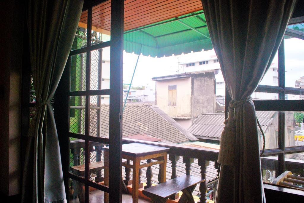 Pailin Guest House Bangkok Exteriör bild